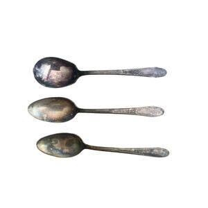 Vtg 1938 Wm Rogers Int’l Silverplate Floral Serving 2 Spoons + 1 Sugar Spoon